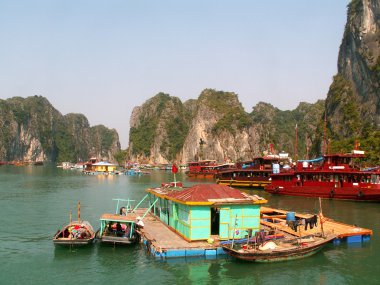 Halong Körfezi