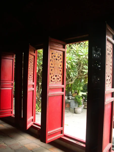 寺院のドア — ストック写真