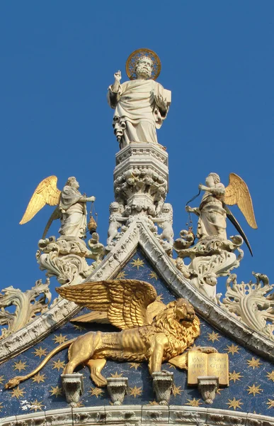 Detail of facade, San Marco Basilica in — Stock Photo, Image