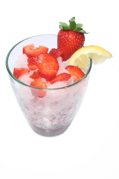 Erdbeer Crushed Ice Drink — Stockfoto
