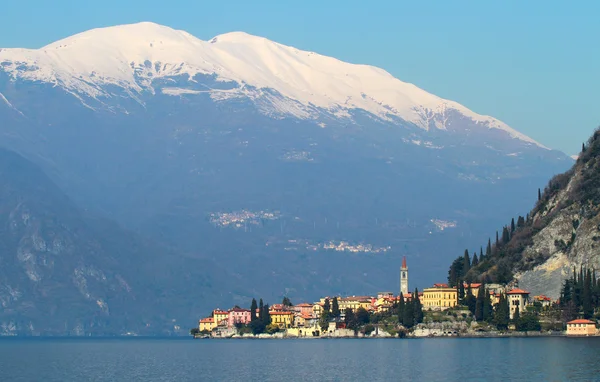 Панорамним видом на озеро Комо, Італія — стокове фото
