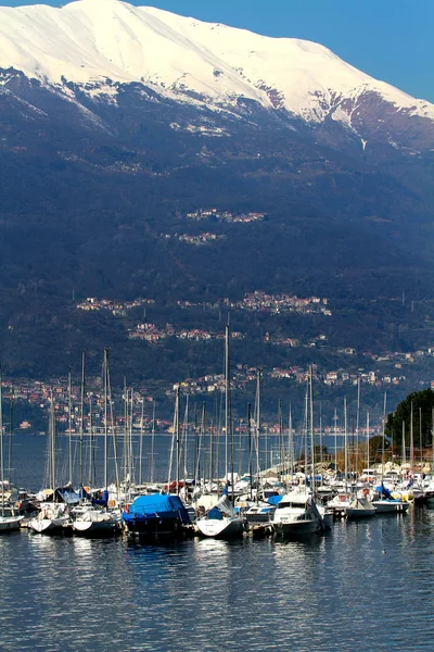 Vue panoramique du lac de Côme, Italie — Photo