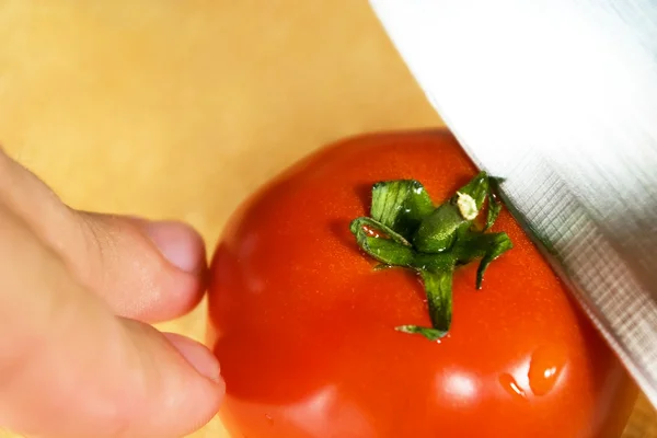 Corte de tomate —  Fotos de Stock