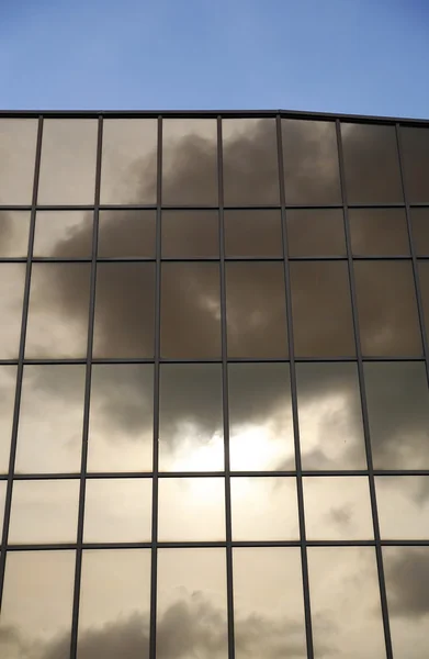 現代貿易センターのガラスの壁 — ストック写真