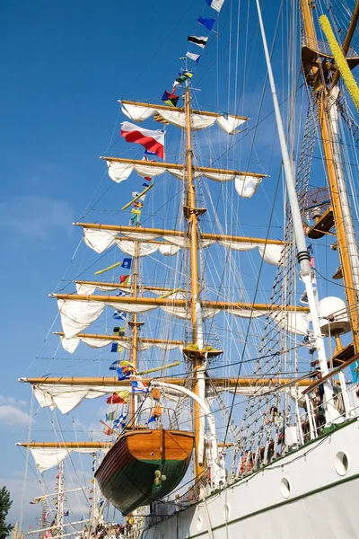 大きな帆船の索具 — ストック写真