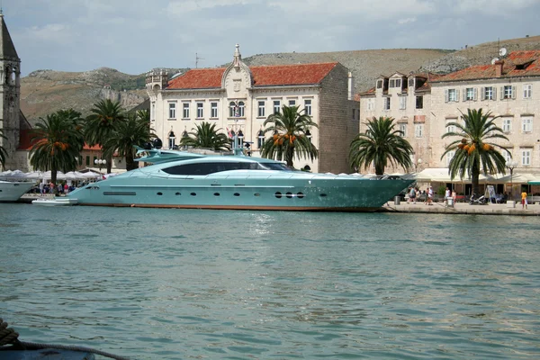 Blå yacht - Stock-foto