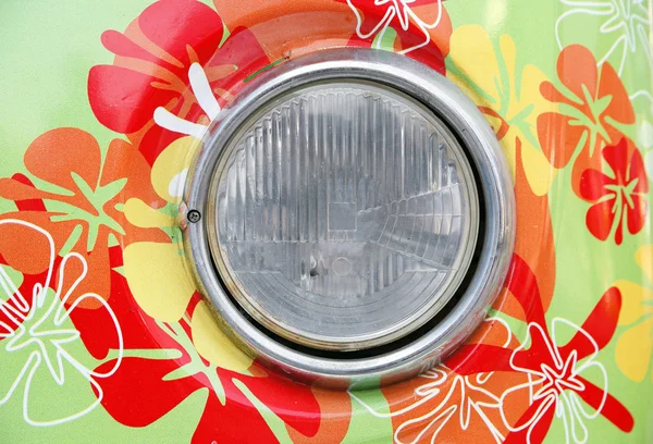 Headlamp of hippie car — Stock Photo, Image