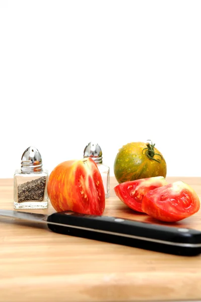 Gesneden heirloom tomaat — Stockfoto
