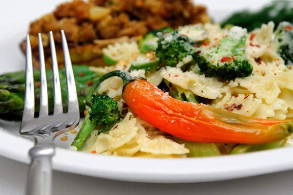 Bowtie Pasta And Vegetables — Stock Photo, Image