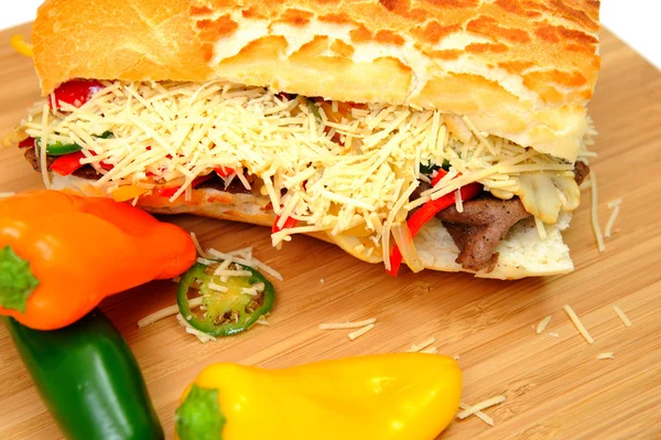 Sandwich mit Steak und Paprika — Stockfoto