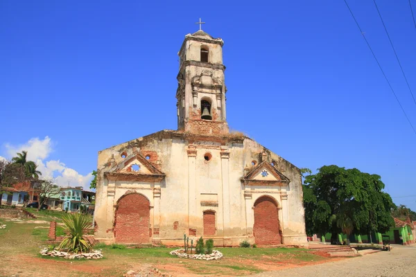 En gammal kyrka i trinidad — Stockfoto
