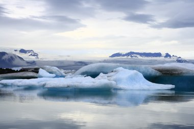 The Jokulsarlon lake clipart