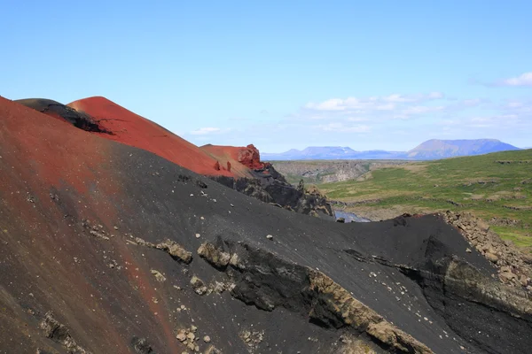 De vulkaan raudholar — Stockfoto