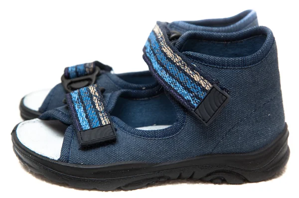 Prachtige donkere blauwe sandalen — Stockfoto
