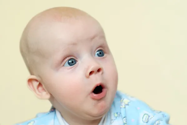 Bebé sorprendido — Foto de Stock