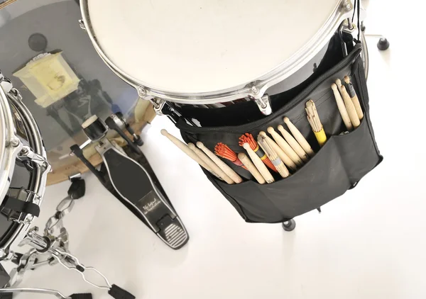 Close up drum with drumsticks — Stock Photo, Image