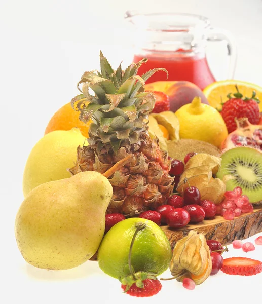 新鮮な果物やジュース赤 — ストック写真