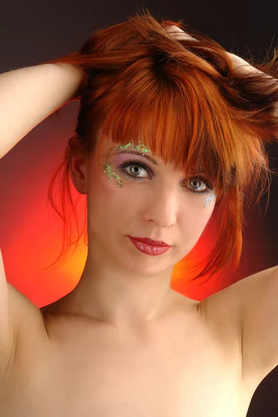빨강 머리 초상화와 어린 소녀 — 스톡 사진