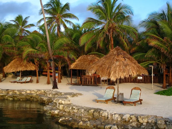 Tropical Resort en luz de la mañana — Foto de Stock