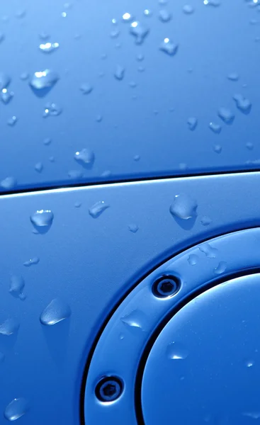 Regentropfen auf Fahrzeug — Stockfoto