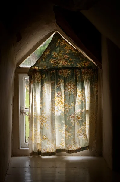 Cottage window — Stock Photo, Image