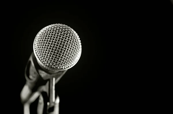 Вокальный микрофон — стоковое фото