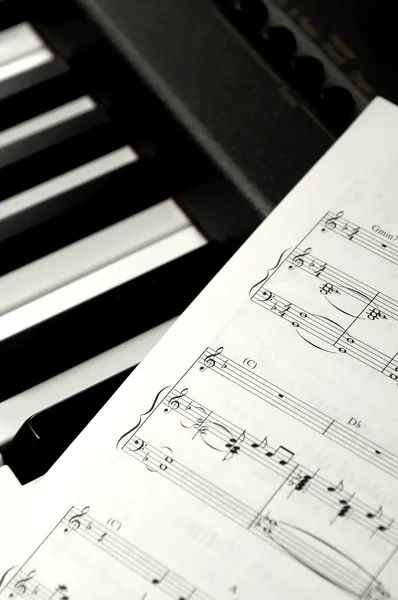 Música de piano —  Fotos de Stock