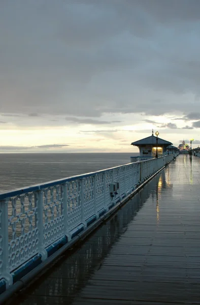 Pier günbatımı — Stok fotoğraf