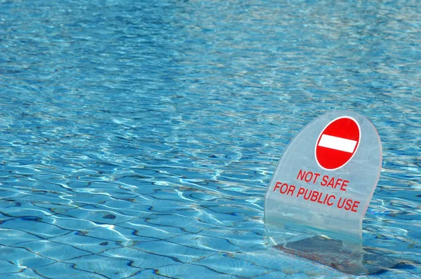 Unsafe water — Stock Photo, Image