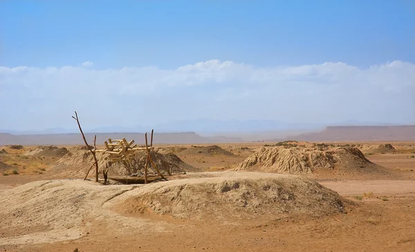 在撒哈拉沙漠中的一口井 — 图库照片