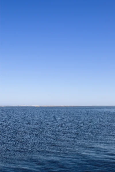 Horizon sobre a água — Fotografia de Stock