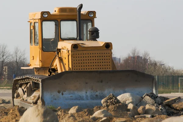 Bulldozer op bouwplaats — Stockfoto