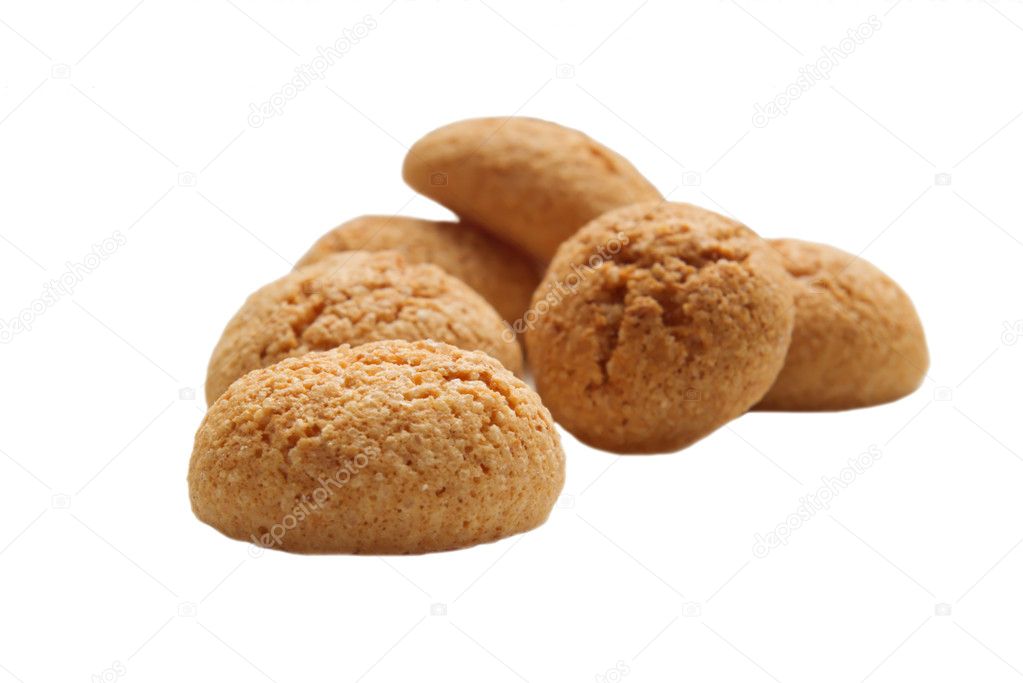 Amarettini cookies