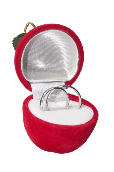 Snubní prsteny v sametové box — Stock fotografie