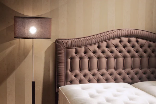 エレガントなベッドルームのインテリア デザイン — ストック写真