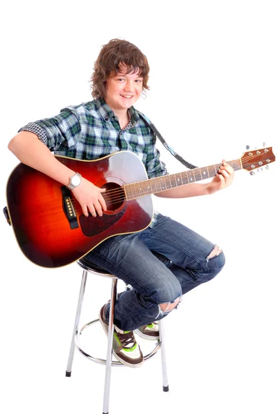 Teenager playing guitar — Stock Photo, Image
