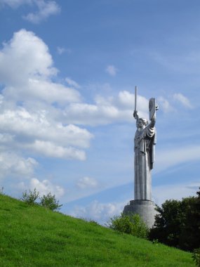 Ukrayna Kiev 'deki anavatan anıtı