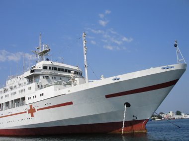 Rus deniz gemi-hastanede bağlantı noktası. Ukrayna, Akyar.