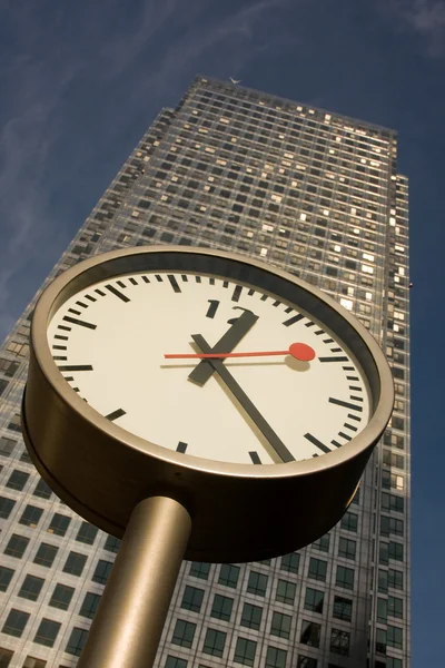 카 나리 워프 시계 — 스톡 사진