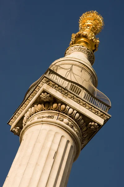 纪念碑伦敦 — 图库照片