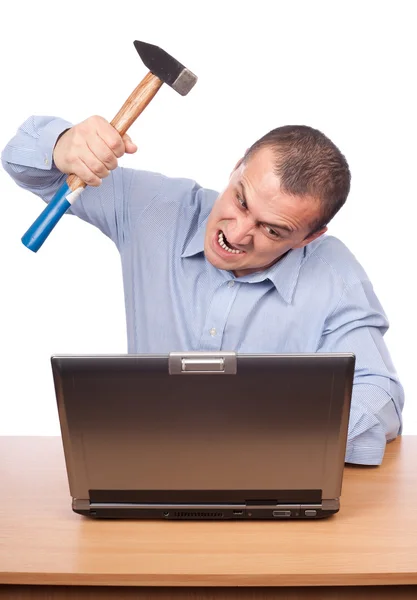 Wütender Geschäftsmann am Laptop — Stockfoto