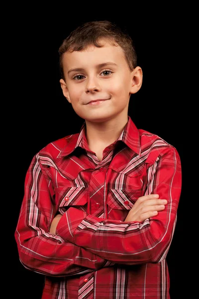 Schattige jongen in het rode shirt — Stockfoto