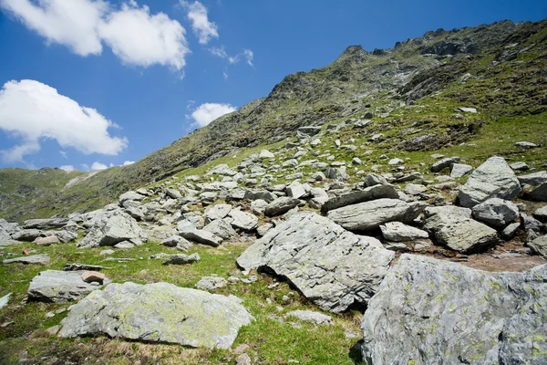 Landscape in Fagaras mountains, Romania — Stock Photo, Image