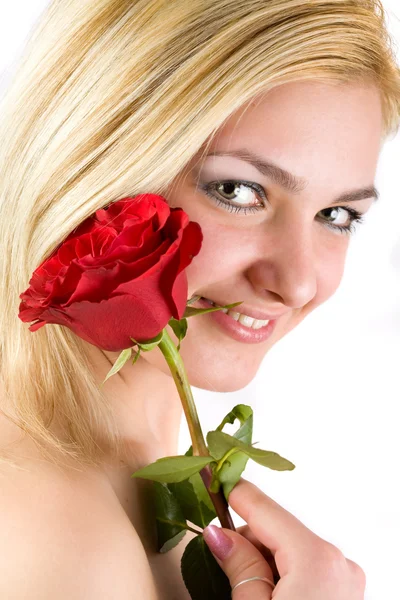 Όμορφη κοπέλα με τριαντάφυλλο — Φωτογραφία Αρχείου