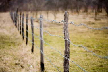 Barbed wire fence clipart