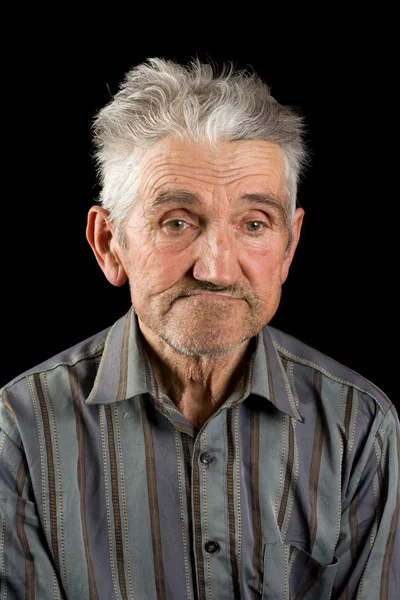 Alter mann auf schwarzem hintergrund — Stockfoto