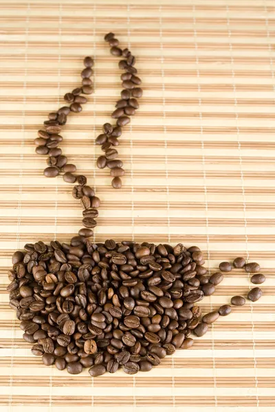 Heiße Tasse Kaffee aus Bohnen — Stockfoto