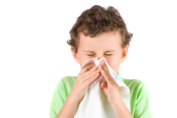 Criança limpando o nariz — Fotografia de Stock