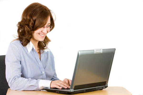 Genç iş kadını laptop — Stok fotoğraf