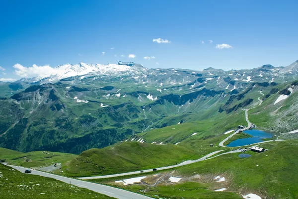 Route dans les Alpes — Photo